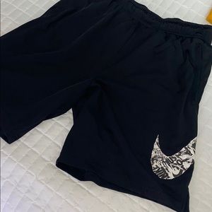Men’s nike shorts